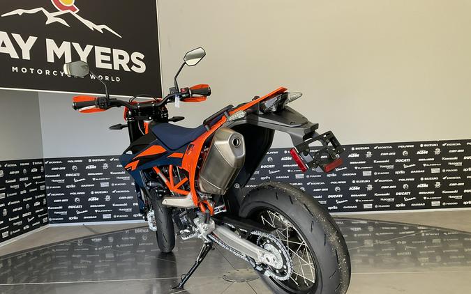 2026 KTM SMC 690 R - 42624M