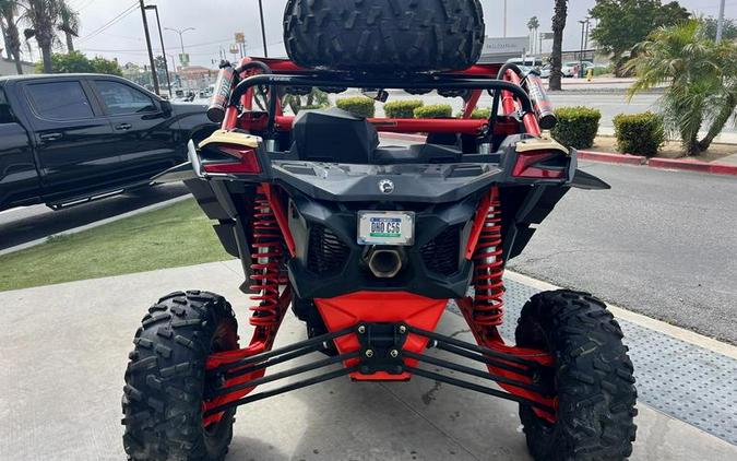 2018 Can-Am® Maverick™ X3 X™ RS TURBO R Gold & Can-Am Red