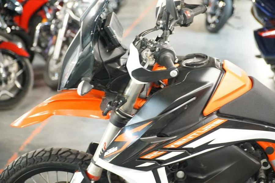 2022 KTM 890 Adventure R