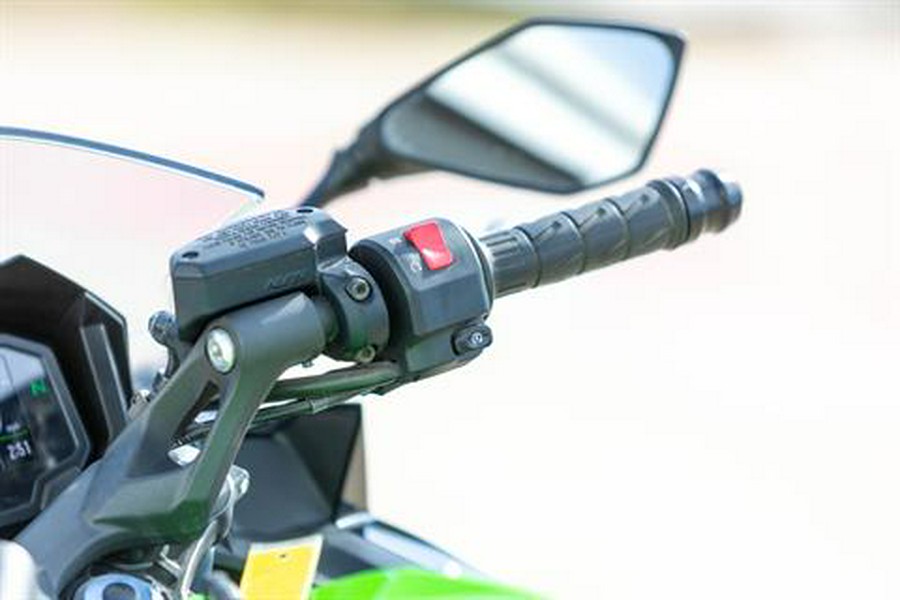 2023 Kawasaki Ninja 650 KRT Edition