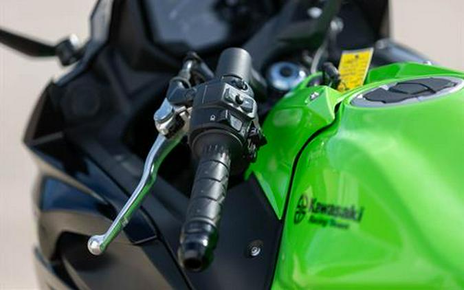 2023 Kawasaki Ninja 650 KRT Edition