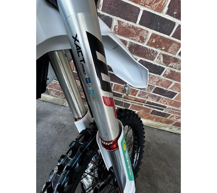 2026 Husqvarna® FC 450 FACTORY EDITION