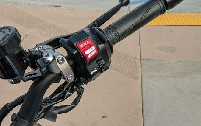 2023 Yamaha XSR900 CA