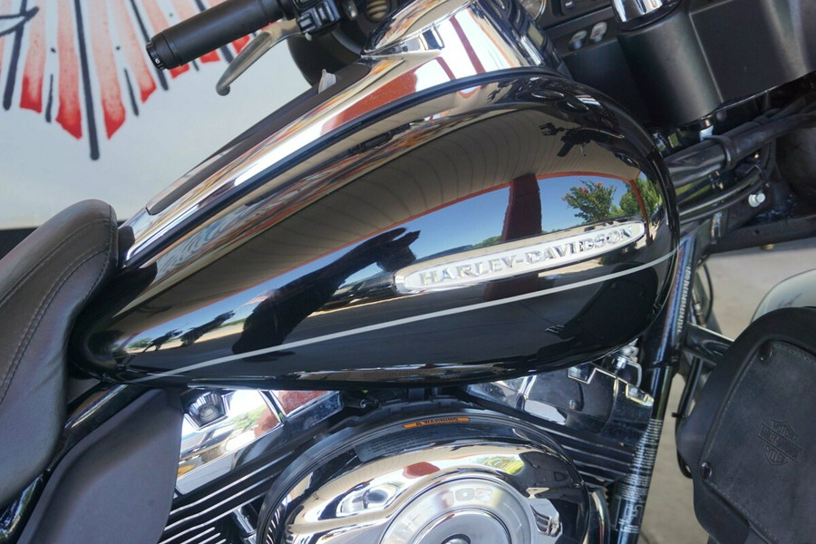 2011 Harley-Davidson Electra Glide Ultra Limited Vivid Black