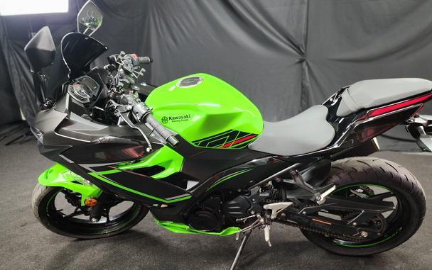 2023 Kawasaki NINJA 400