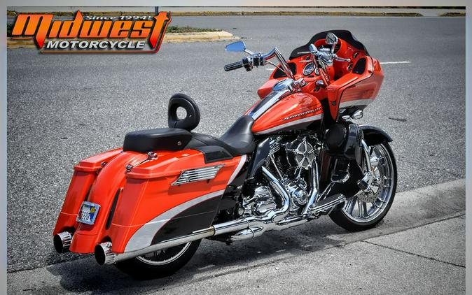 2009 Harley-Davidson® SCREAMIN' EAGLE CVO ROAD GLIDE