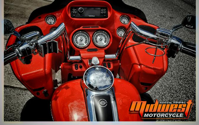 2009 Harley-Davidson® SCREAMIN' EAGLE CVO ROAD GLIDE