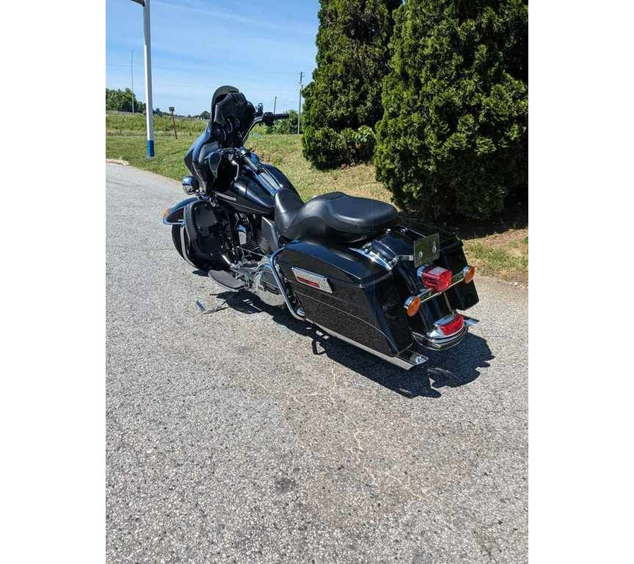 2011 Harley-Davidson® FLHTK - Electra Glide® Ultra Limited