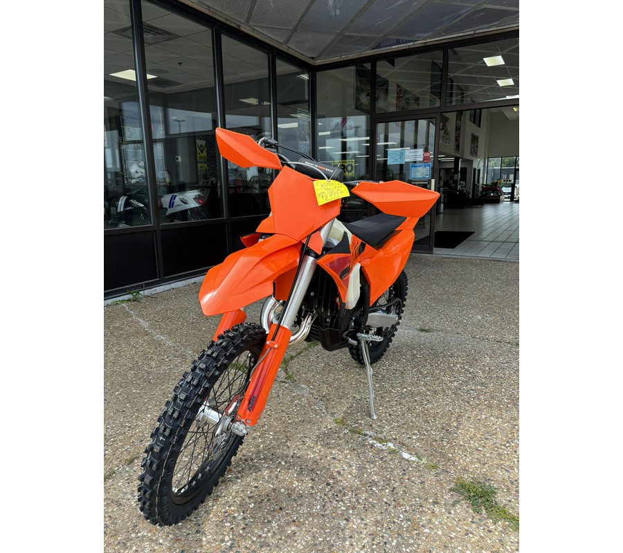 2025 KTM XC 125