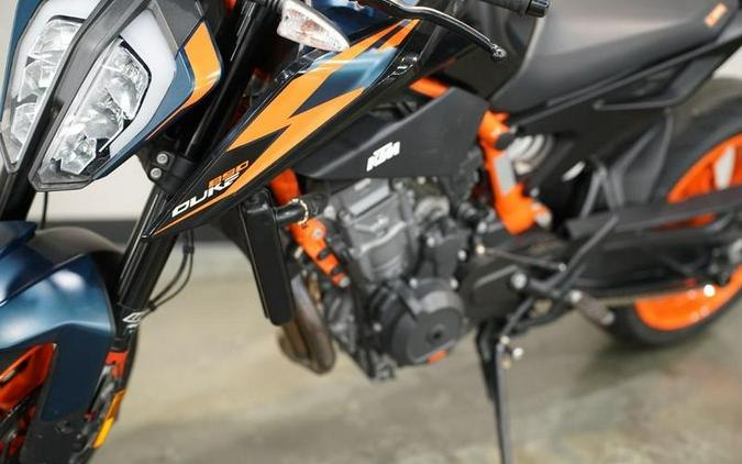 2022 KTM 890 Duke GP