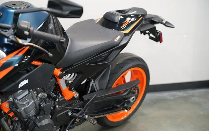 2022 KTM 890 Duke GP