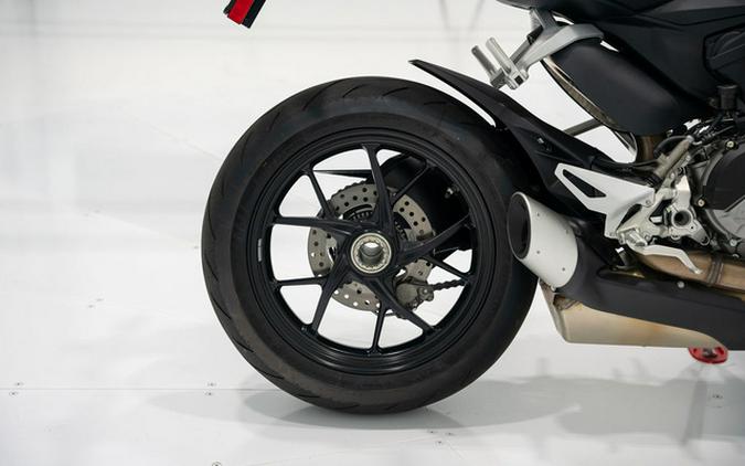 2025 Ducati Streetfighter V2 Red