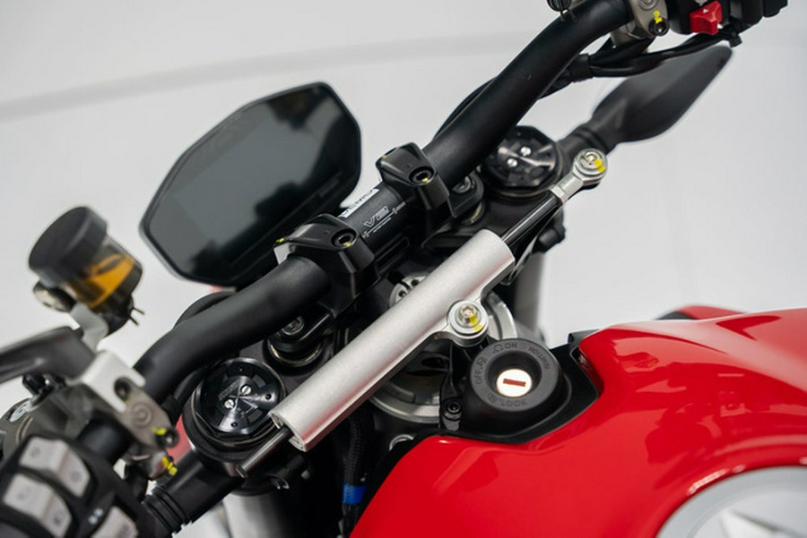 2025 Ducati Streetfighter V2 Red