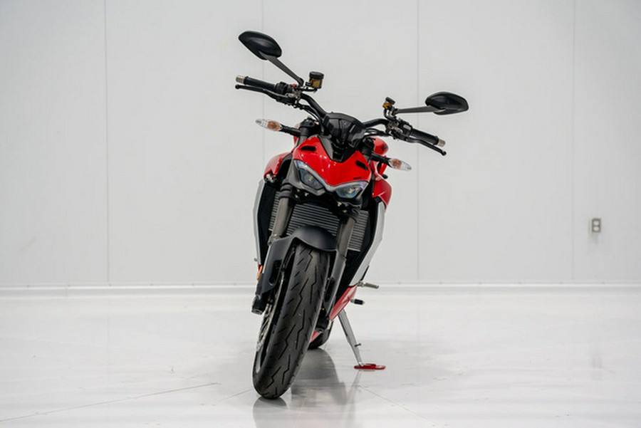 2025 Ducati Streetfighter V2 Red