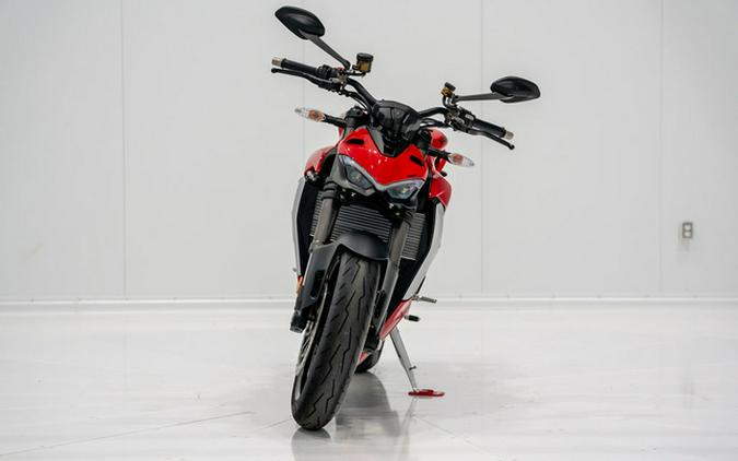 2025 Ducati Streetfighter V2 Red