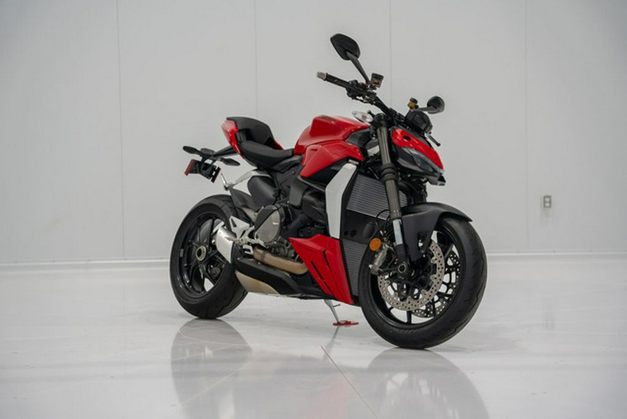 2025 Ducati Streetfighter V2 Red