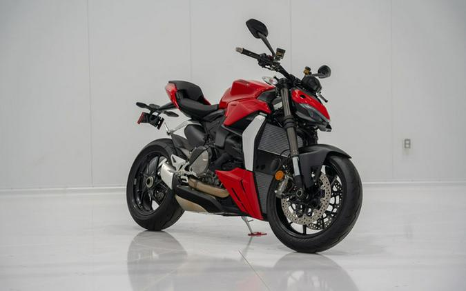 2025 Ducati Streetfighter V2 Red