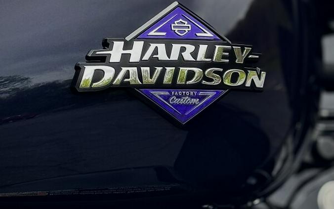 2025 Harley-Davidson® Street Glide® Ultra Mystic Shift - Black Finish