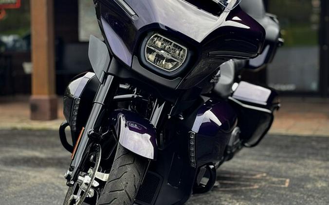 2025 Harley-Davidson® Street Glide® Ultra Mystic Shift - Black Finish