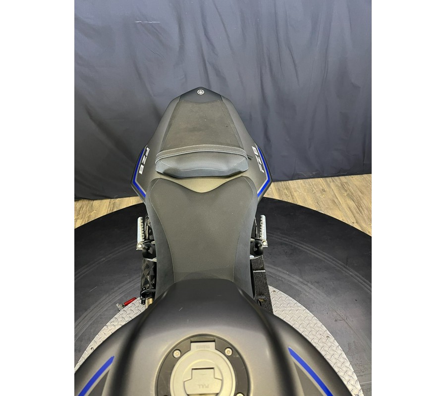 2013 Yamaha Motor Corp., USA FZ8