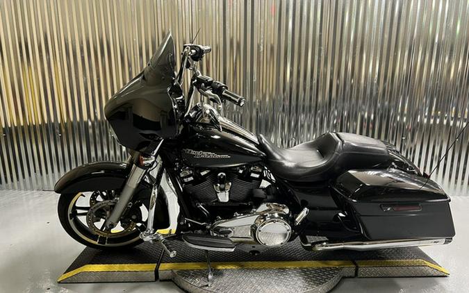 2017 Harley-Davidson FLHXS - Street Glide Special