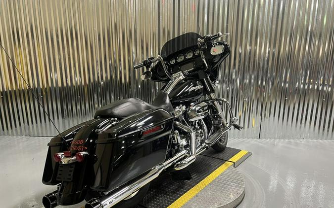 2017 Harley-Davidson FLHXS - Street Glide Special