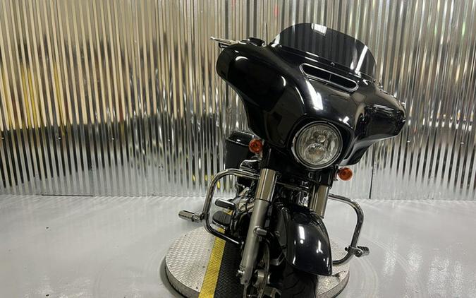 2017 Harley-Davidson FLHXS - Street Glide Special