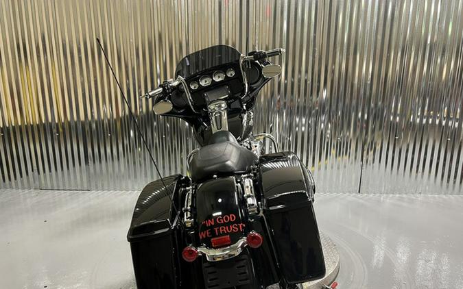 2017 Harley-Davidson FLHXS - Street Glide Special