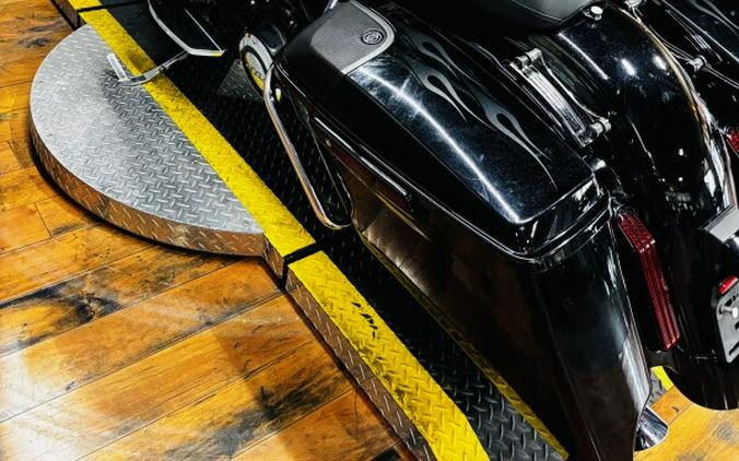 2015 Harley-Davidson® CVO™ Street Glide® CRB CRY/PTM FLM W/PINSTRIPE