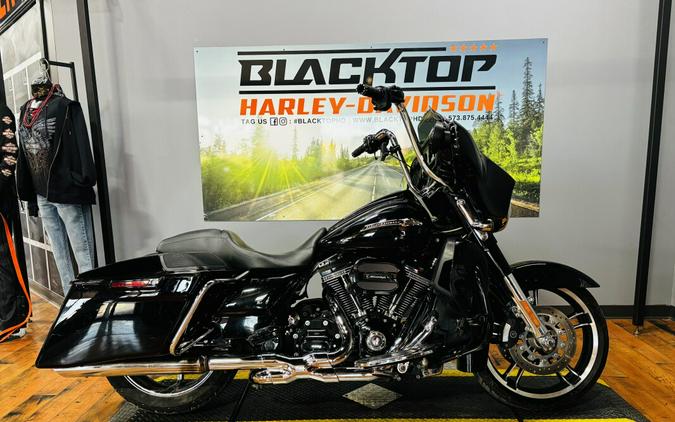 2015 Harley-Davidson® CVO™ Street Glide® CRB CRY/PTM FLM W/PINSTRIPE