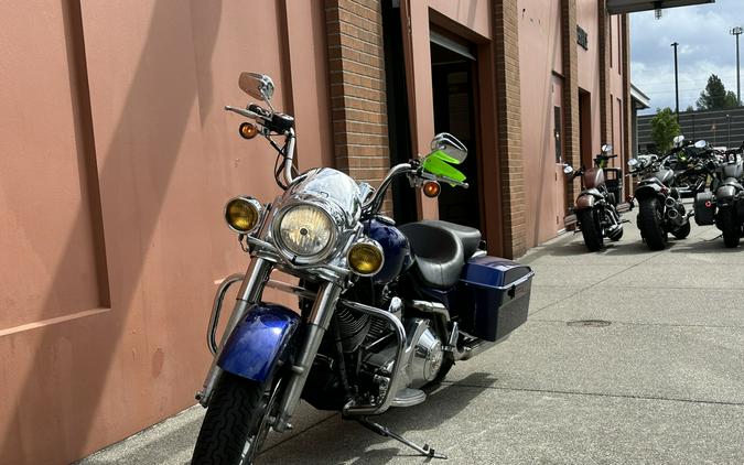 Harley-Davidson® Road King Custom Deep Cobalt Pearl