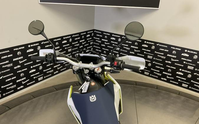 2027 HUSQVARNA 701 ENDURO - 040238Q
