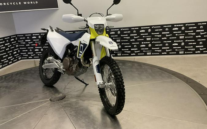 2027 HUSQVARNA 701 ENDURO - 040238Q