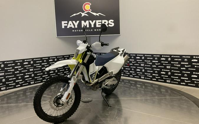 2027 HUSQVARNA 701 ENDURO - 040238Q
