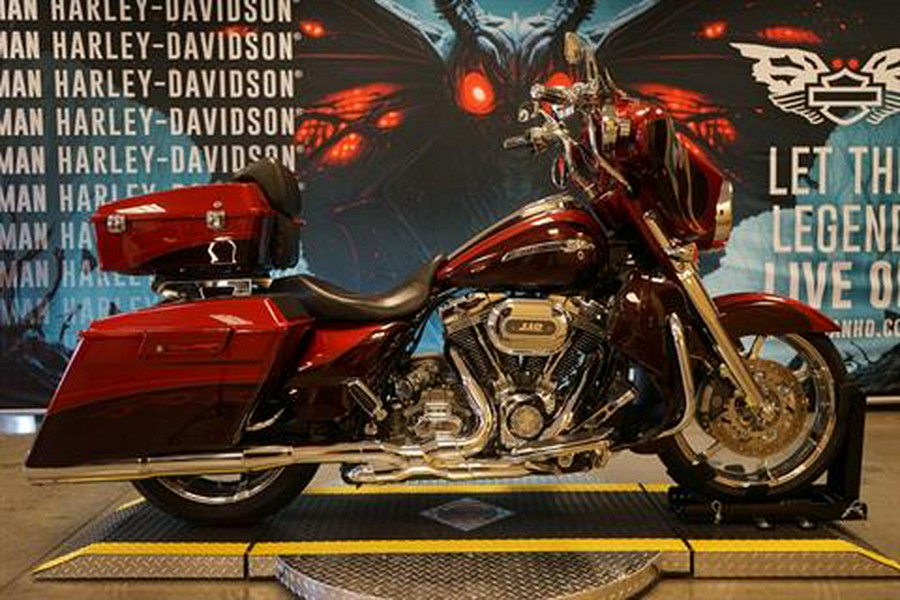 2012 Harley-Davidson CVO™ Street Glide®