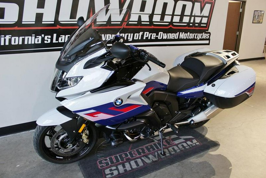 2022 BMW K 1600 GT Light White/Racing Blue Metallic/Racing Red