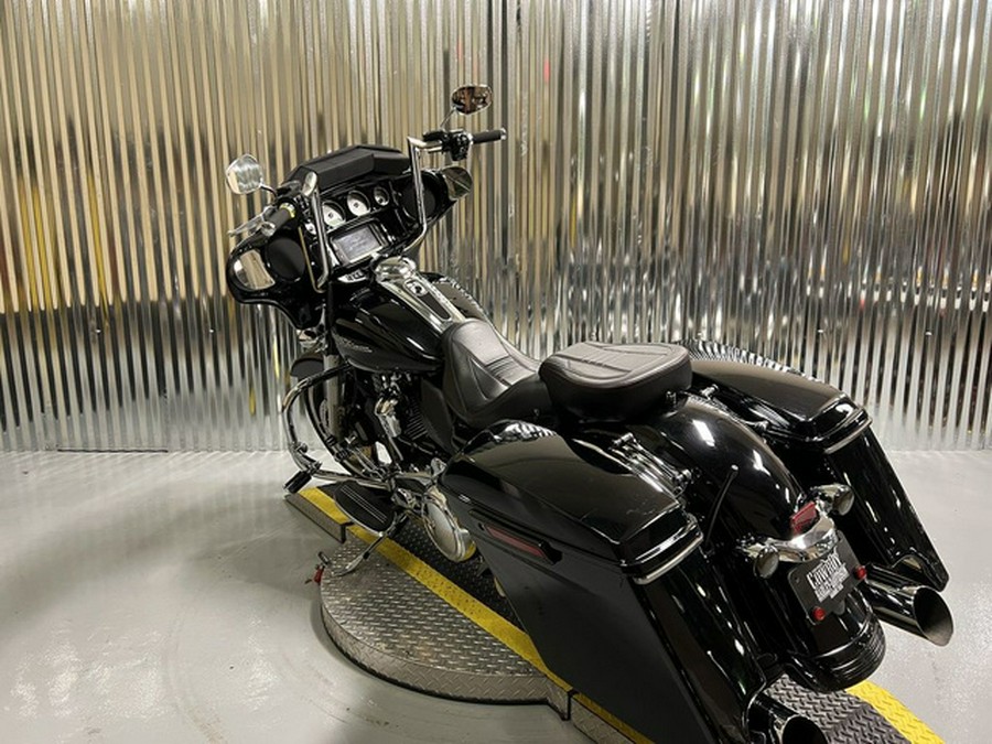 2017 Harley-Davidson FLHXS - Street Glide Special
