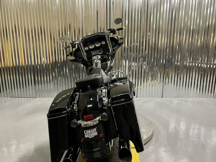 2017 Harley-Davidson FLHXS - Street Glide Special