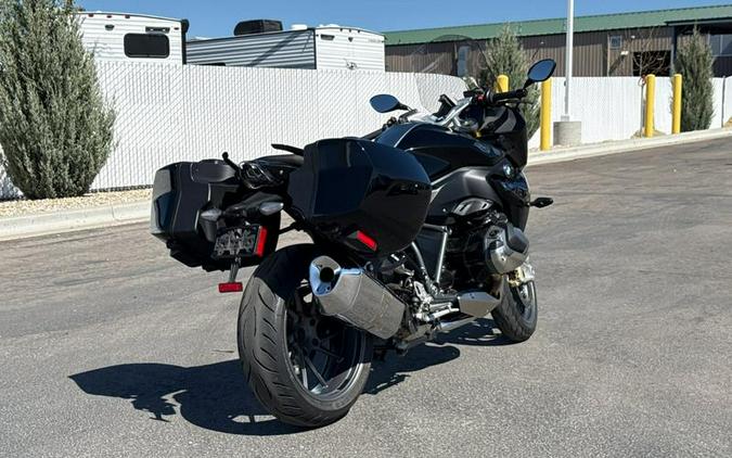2023 BMW R1250RS