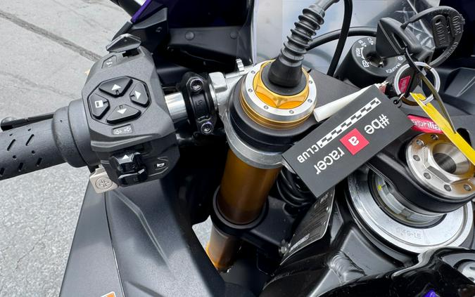 2027 APRILIA RSV4 1100 Factory 1100