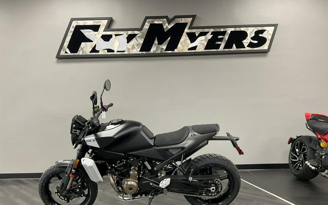 2025 HUSQVARNA SVARTPILEN 801 - 040110Q