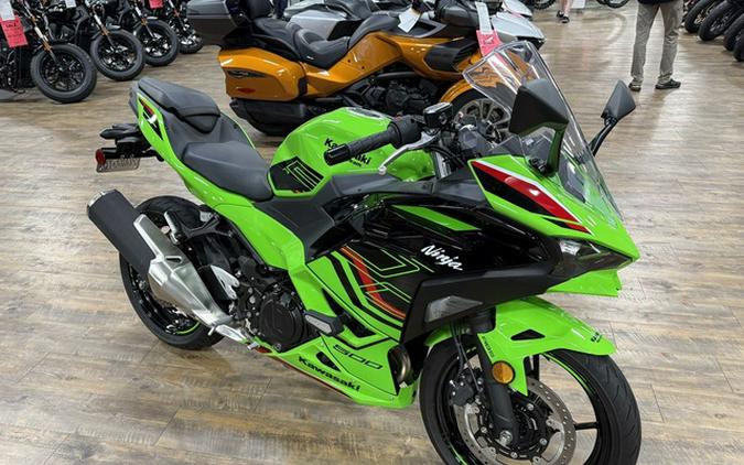 2024 Kawasaki Ninja 500 KRT Edition SE ABS