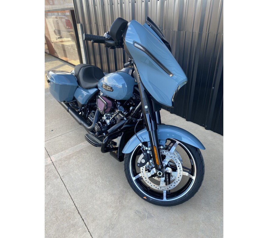 FLHX 2024 Street Glide®