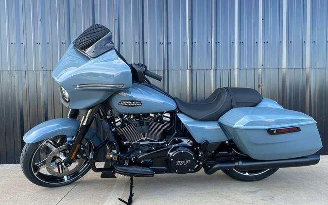 FLHX 2024 Street Glide®