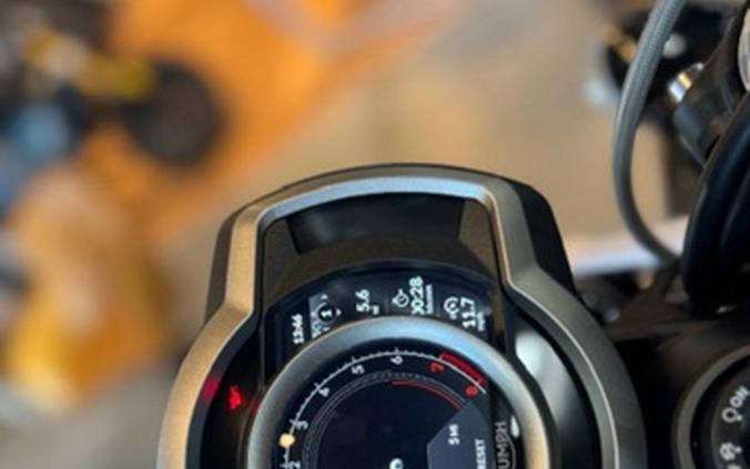 2025 Triumph Scrambler 1200 XE