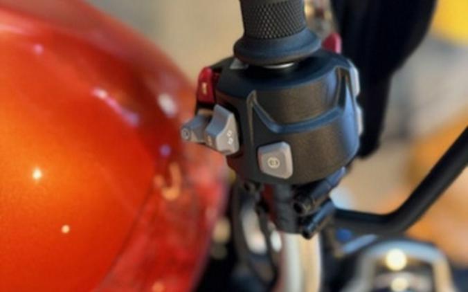 2025 Triumph Scrambler 1200 XE