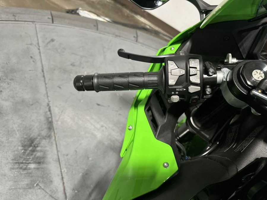 2025 Kawasaki Ninja® ZX™-10R KRT Edition