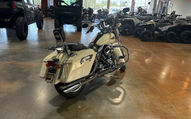 2014 Harley-Davidson® DYNA SWITCHBACK