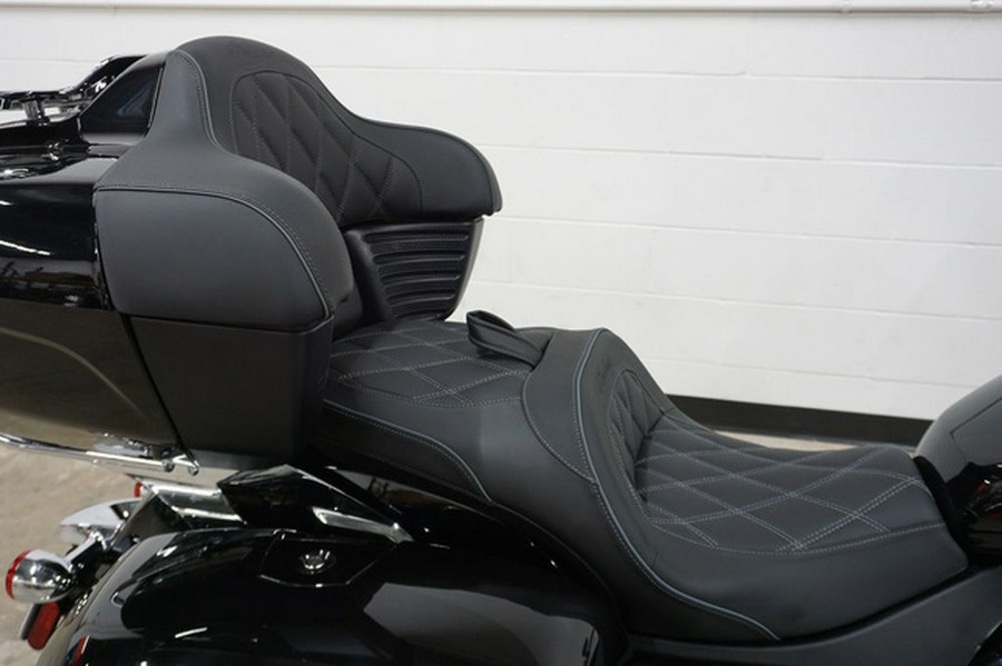 2022 Indian Pursuit Limited With Premium Package Black Metalli