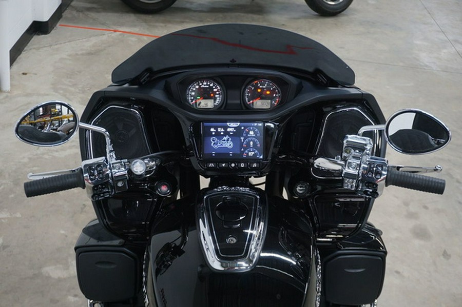 2022 Indian Pursuit Limited With Premium Package Black Metalli